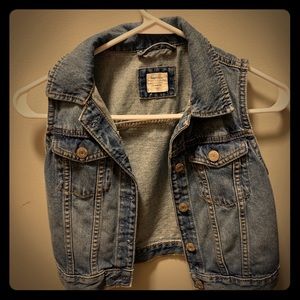 Gap Girls jean vest, 10-11